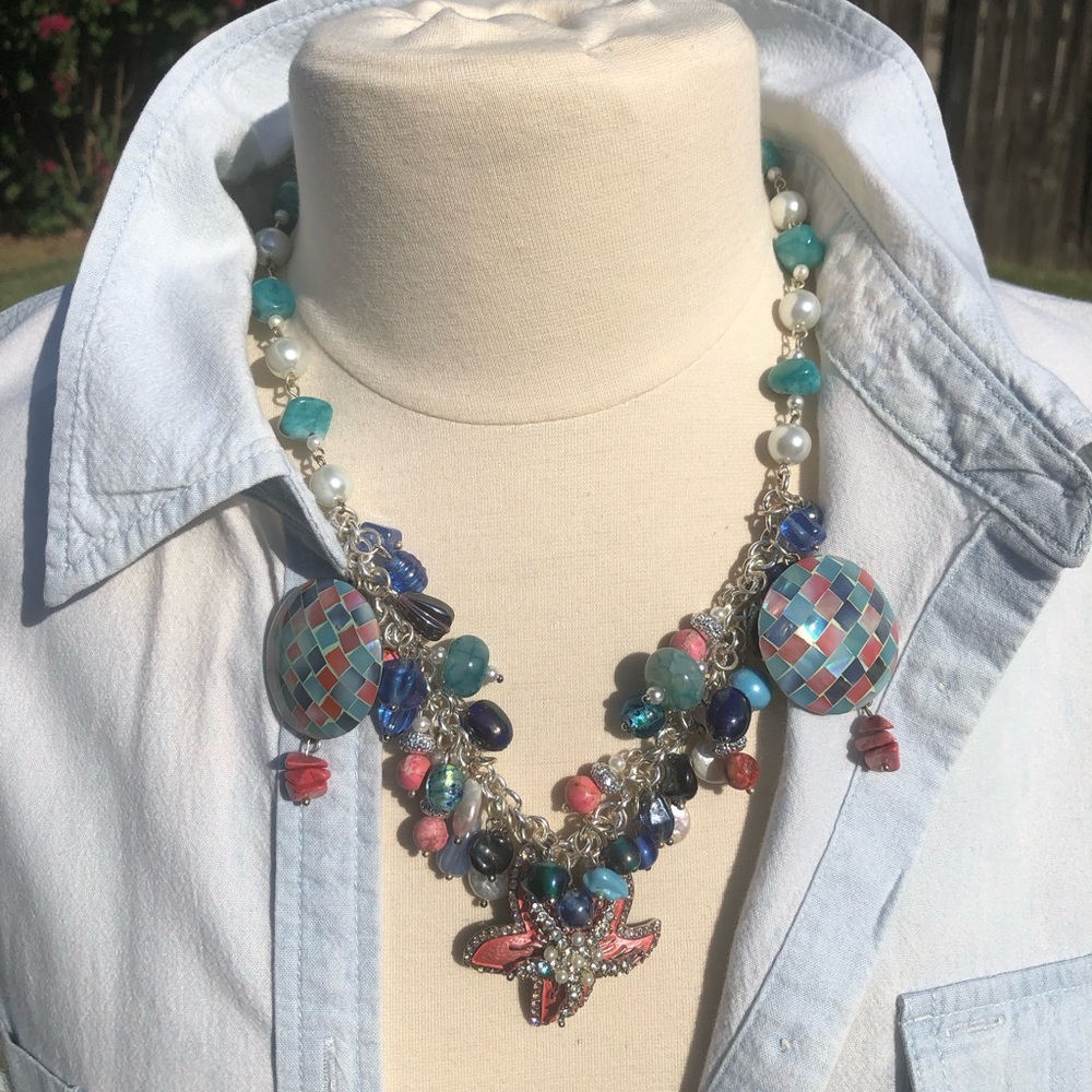 Beach Babe! ๐๐โ๏ธ๐๏ธ Hand crafted necklace from vintage earrings and beads - Picture 12 of 12